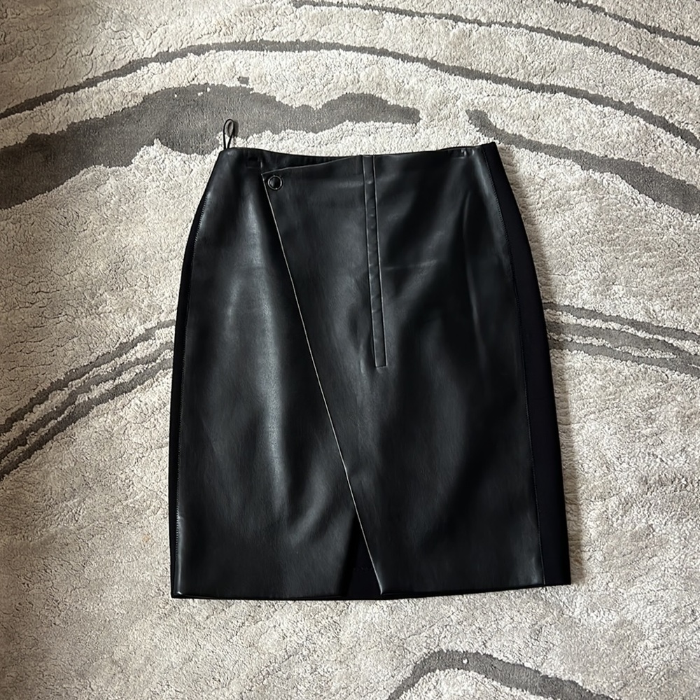 Elie Tahari Jade Faux Leather Wrap Skirt - Picture 9 of 11